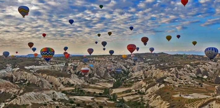 Viaje en globo de circuito por Europa Los mejores circuitos por Europa y el mundo para solteros