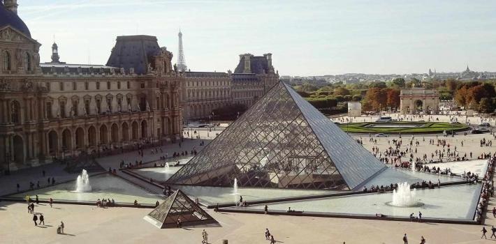 Viaje single en Louvre de París Ventajas de los Viajes Single con Solteros Viajero
