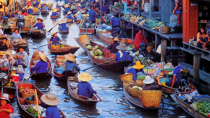 Mercado flotante en Bangkok